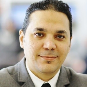 Dr. Tarek Hussein