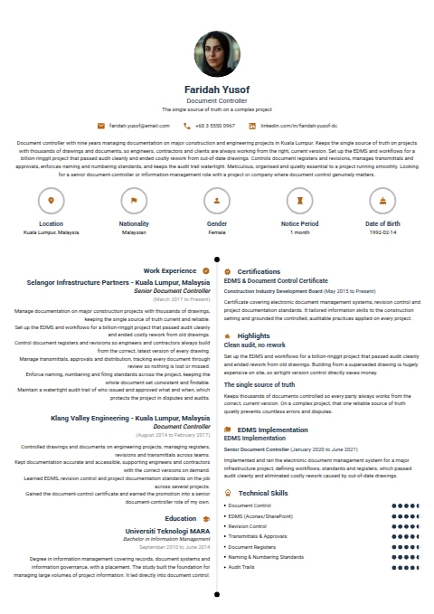 Document Controller resume example — a professionally formatted Administration CV sample