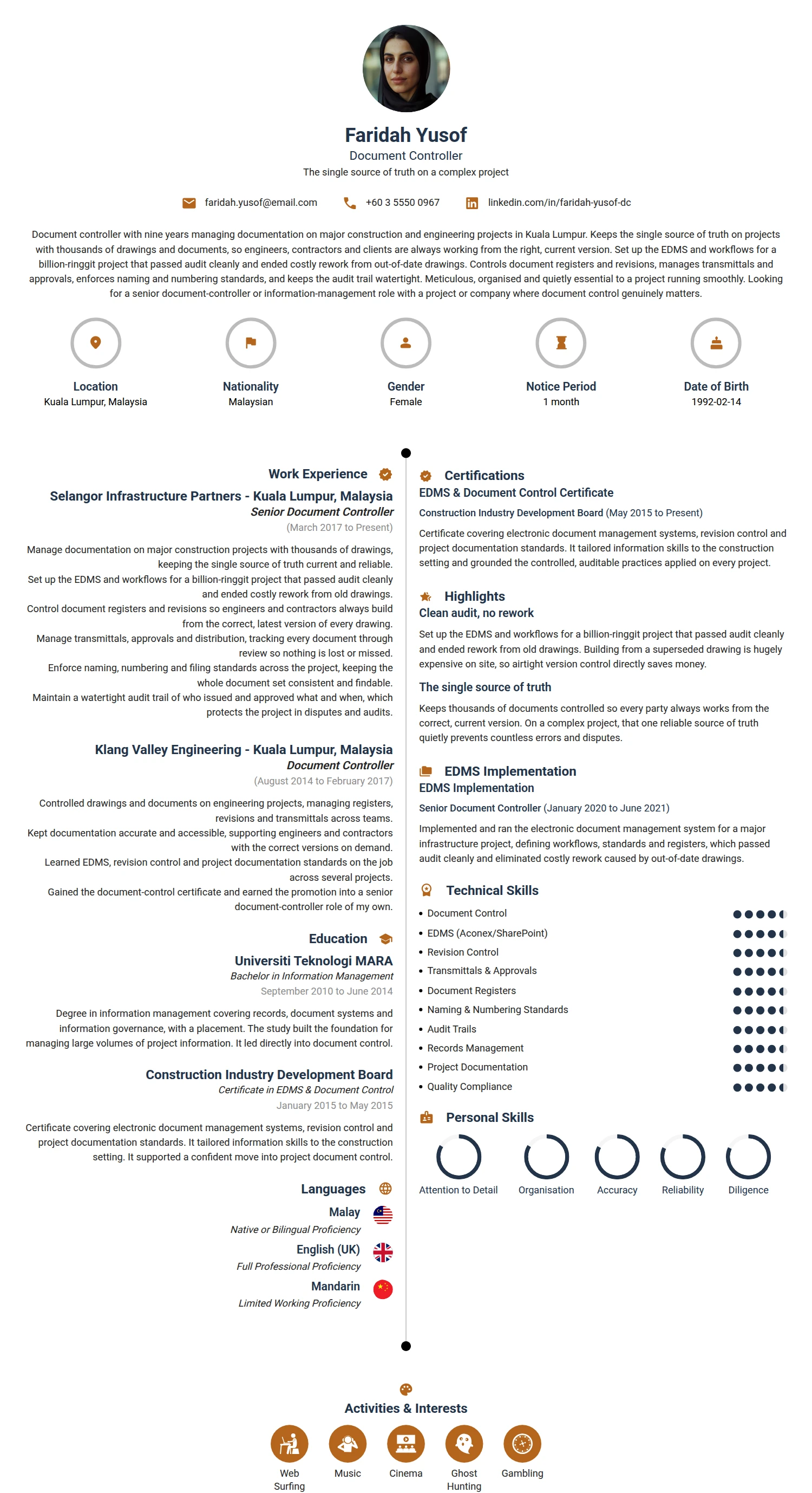 Document Controller resume example — a professionally formatted Administration CV sample