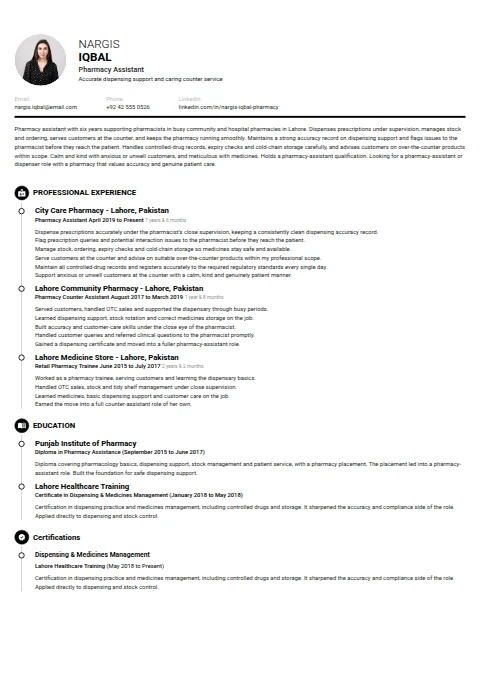 Pharmacy Assistant resume example